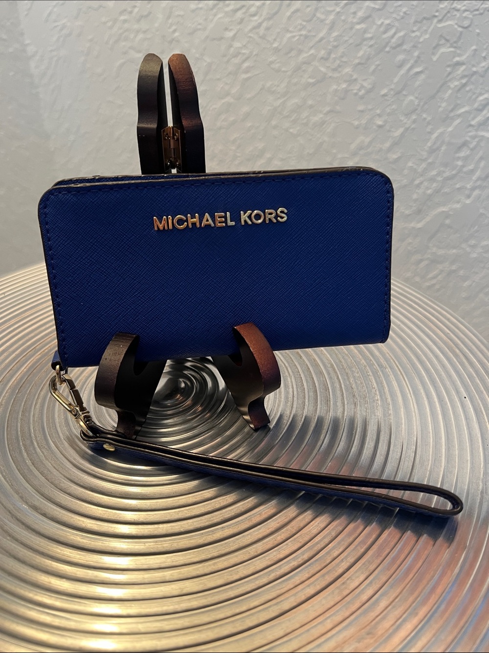 MICHAEL KORS ELECTRIC BLUE  SLIM WRISTLET WALLET